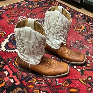 Laredo men’s cowboy boots